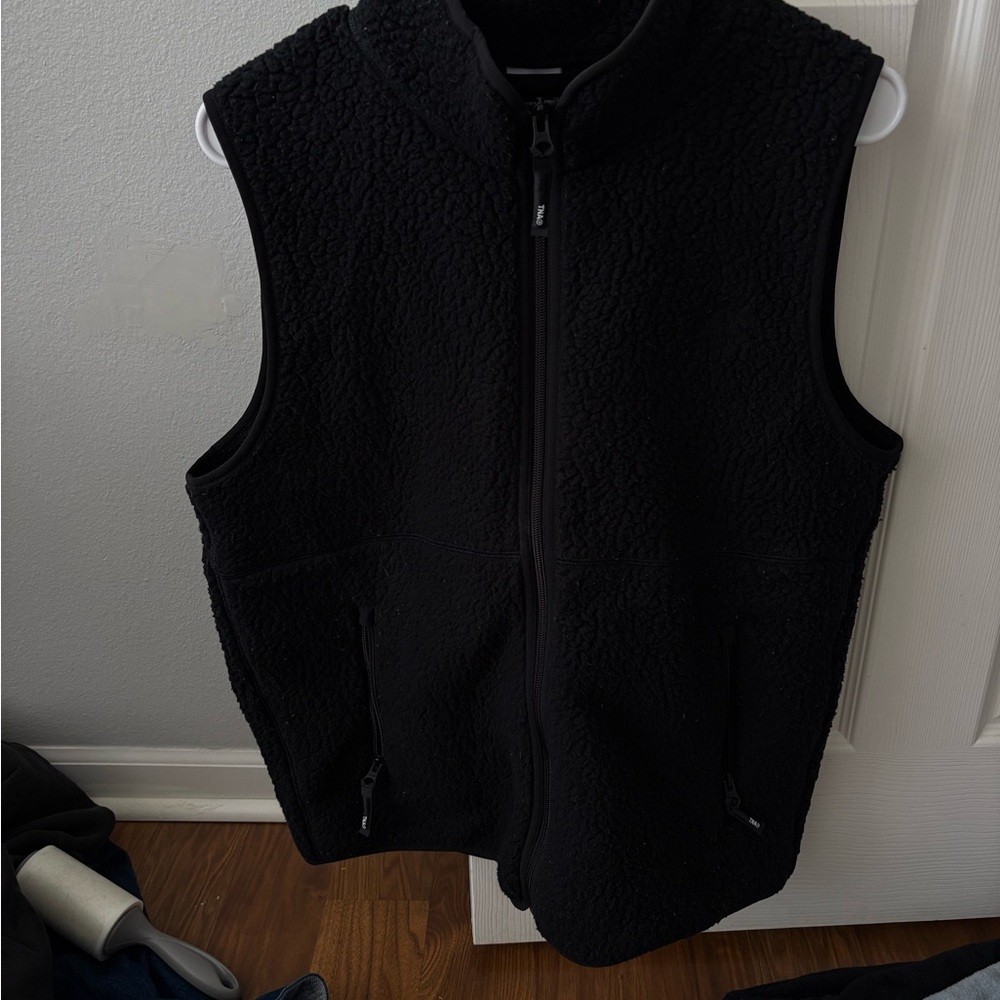 Aritzia vest